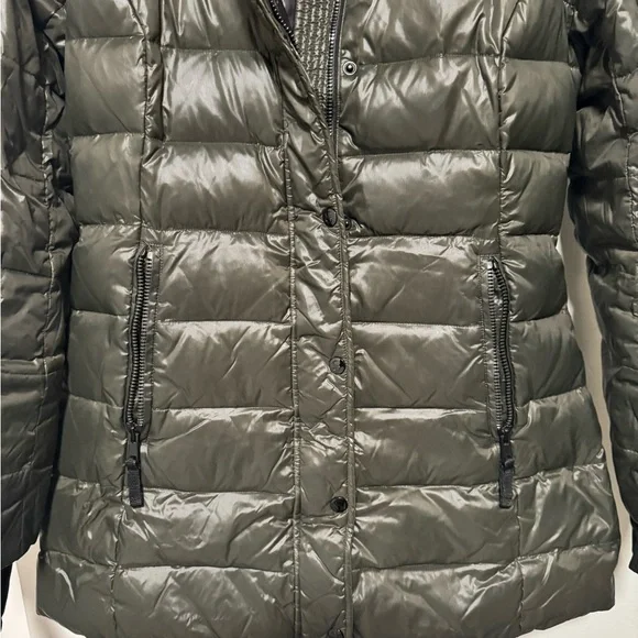 S13 Brand Women's Olive Green Puffer Jacket with Faux Fur Hood - Picture 2 of 7